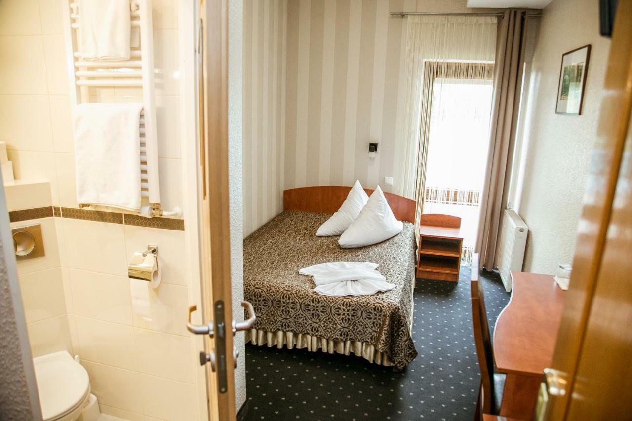 Hotel Oaza Prudnik Luaran gambar